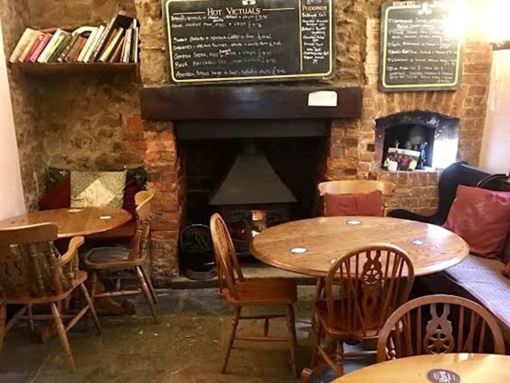 The Mitre Inn Sherborne  Bagian luar foto