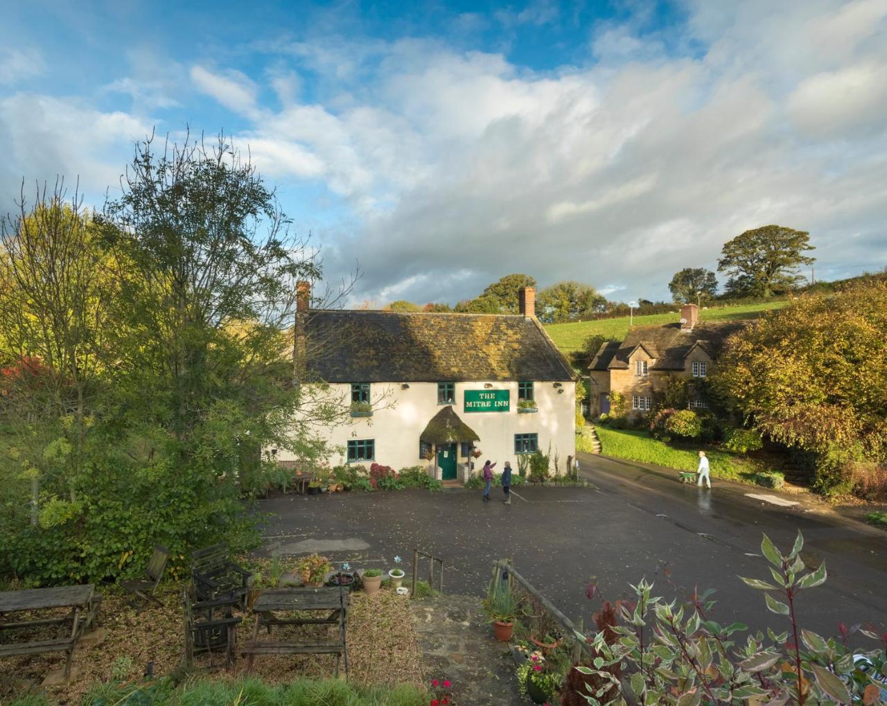 The Mitre Inn Sherborne  Bagian luar foto