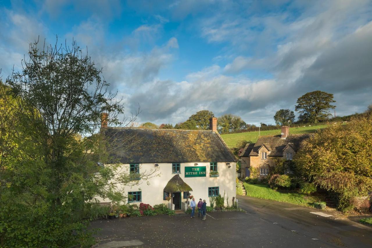 The Mitre Inn Sherborne  Bagian luar foto