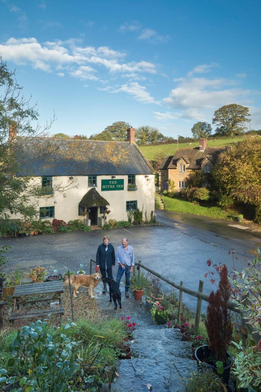 The Mitre Inn Sherborne  Bagian luar foto